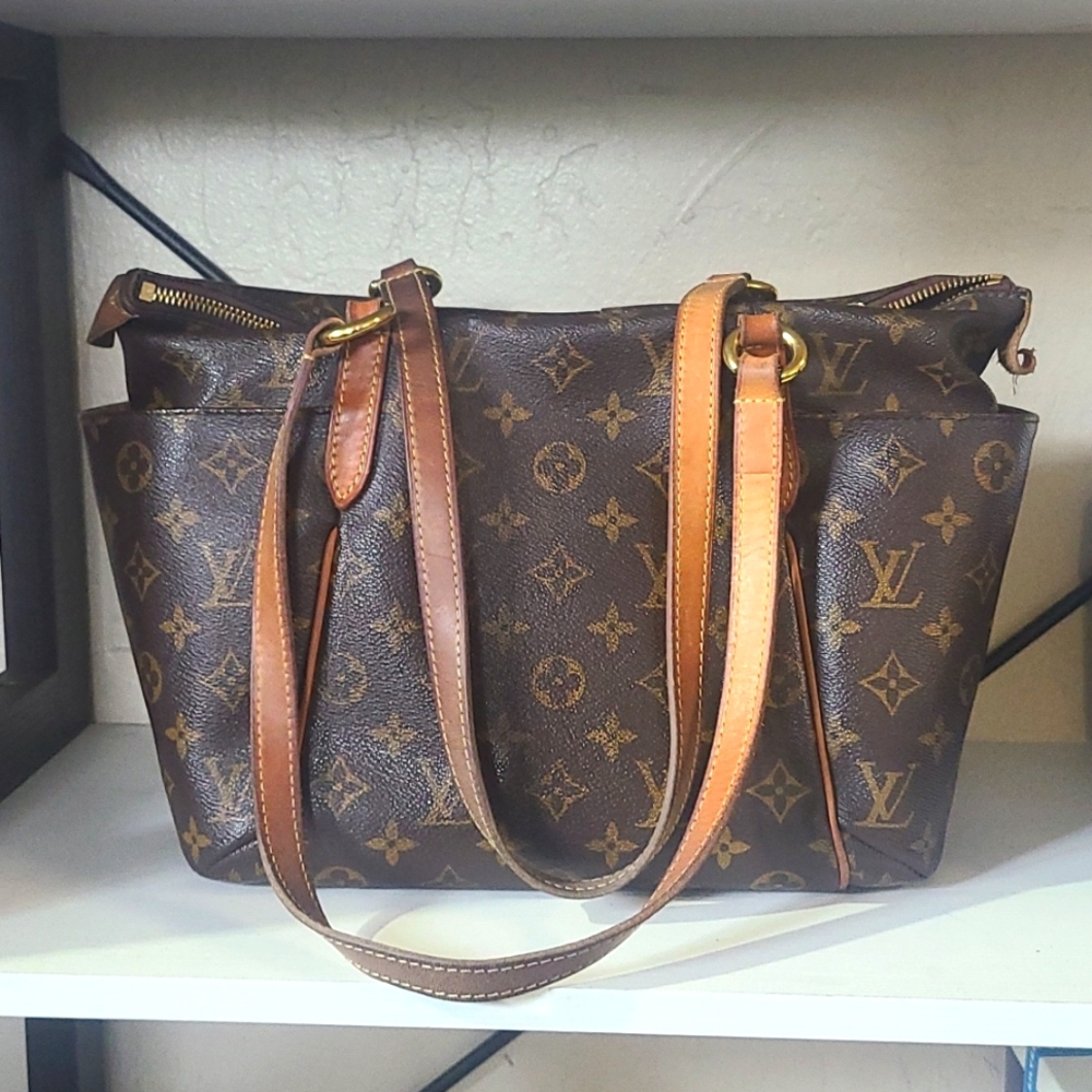 Louis Vuitton Totally PM